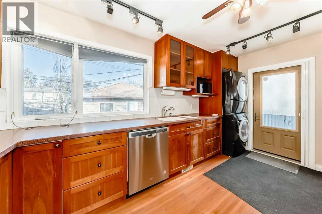 919 Robert Road Ne, Calgary, Alberta  T3A 4W5 - Photo 6 - A2283181