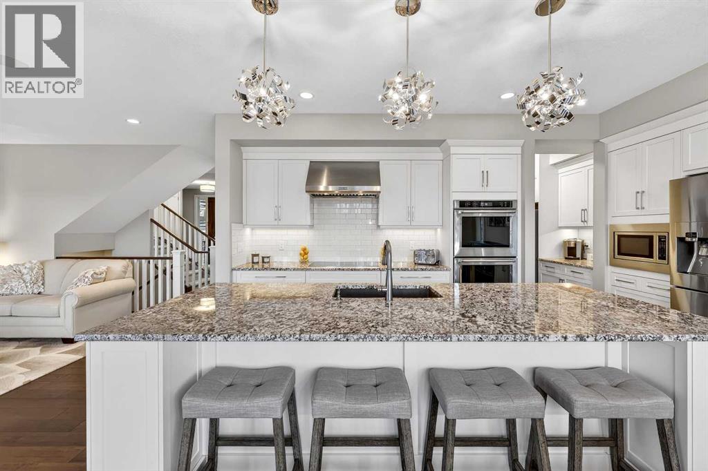 25 Rock Lake Heights Nw, Calgary, Alberta  T3G 0G1 - Photo 10 - A2275743