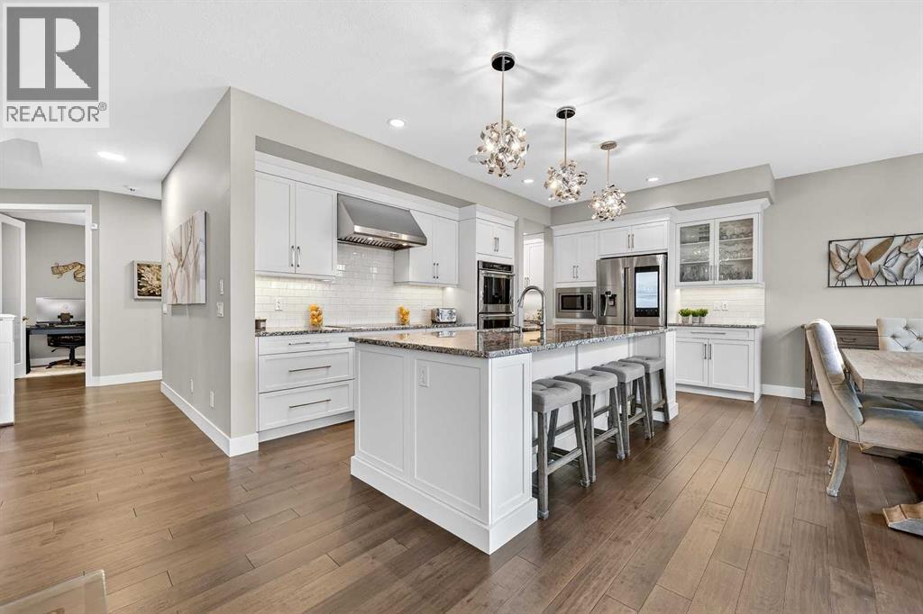 25 Rock Lake Heights Nw, Calgary, Alberta  T3G 0G1 - Photo 14 - A2275743