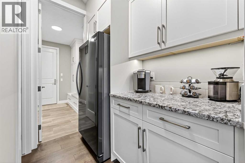 25 Rock Lake Heights Nw, Calgary, Alberta  T3G 0G1 - Photo 17 - A2275743