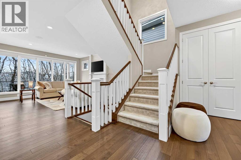 25 Rock Lake Heights Nw, Calgary, Alberta  T3G 0G1 - Photo 21 - A2275743