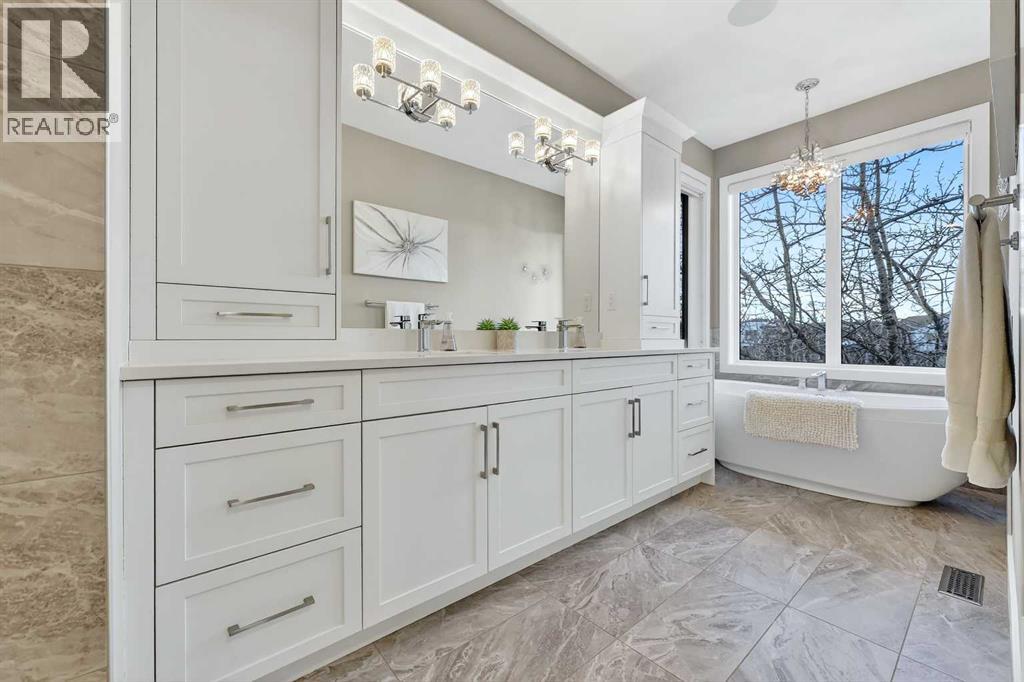 25 Rock Lake Heights Nw, Calgary, Alberta  T3G 0G1 - Photo 25 - A2275743