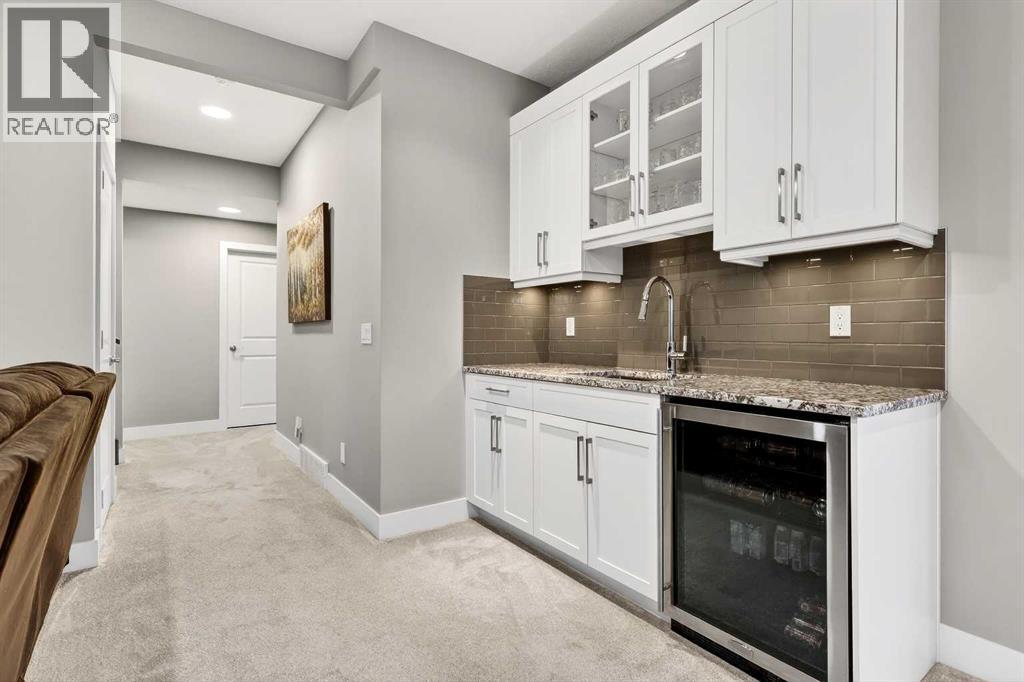 25 Rock Lake Heights Nw, Calgary, Alberta  T3G 0G1 - Photo 37 - A2275743