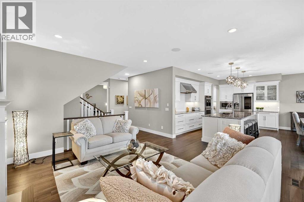 25 Rock Lake Heights Nw, Calgary, Alberta  T3G 0G1 - Photo 5 - A2275743