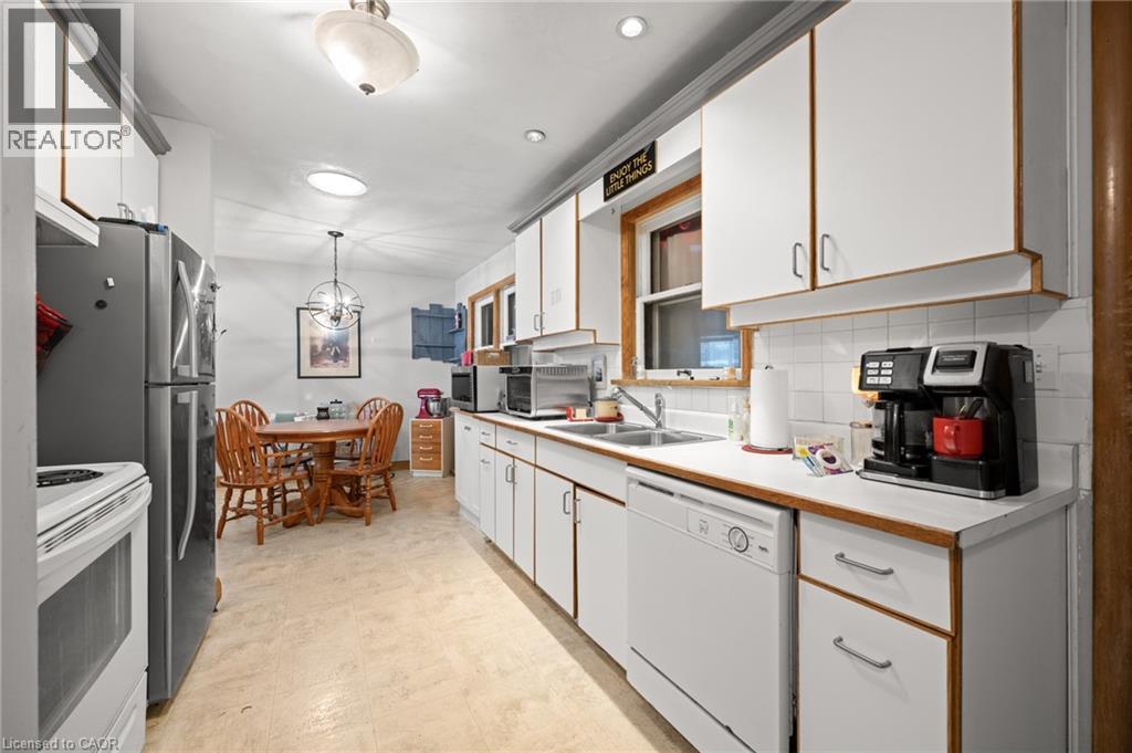 19 Perkell Place, Kitchener, Ontario  N2B 1J3 - Photo 9 - 40802848