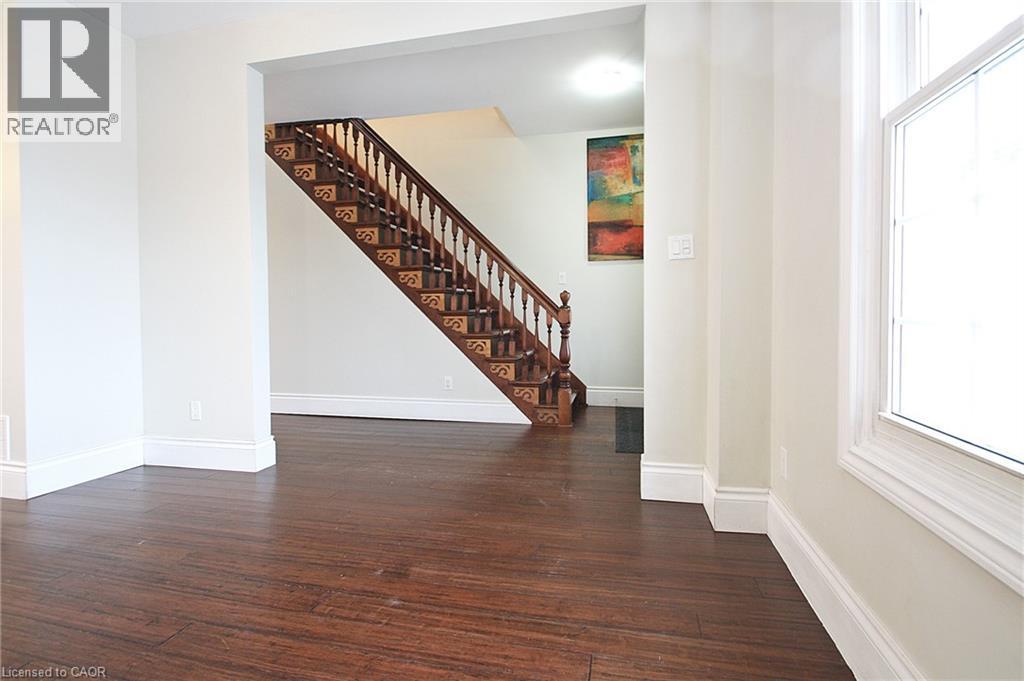 129 Hillyard Street, Hamilton, Ontario  L8L 6B5 - Photo 13 - 40802434