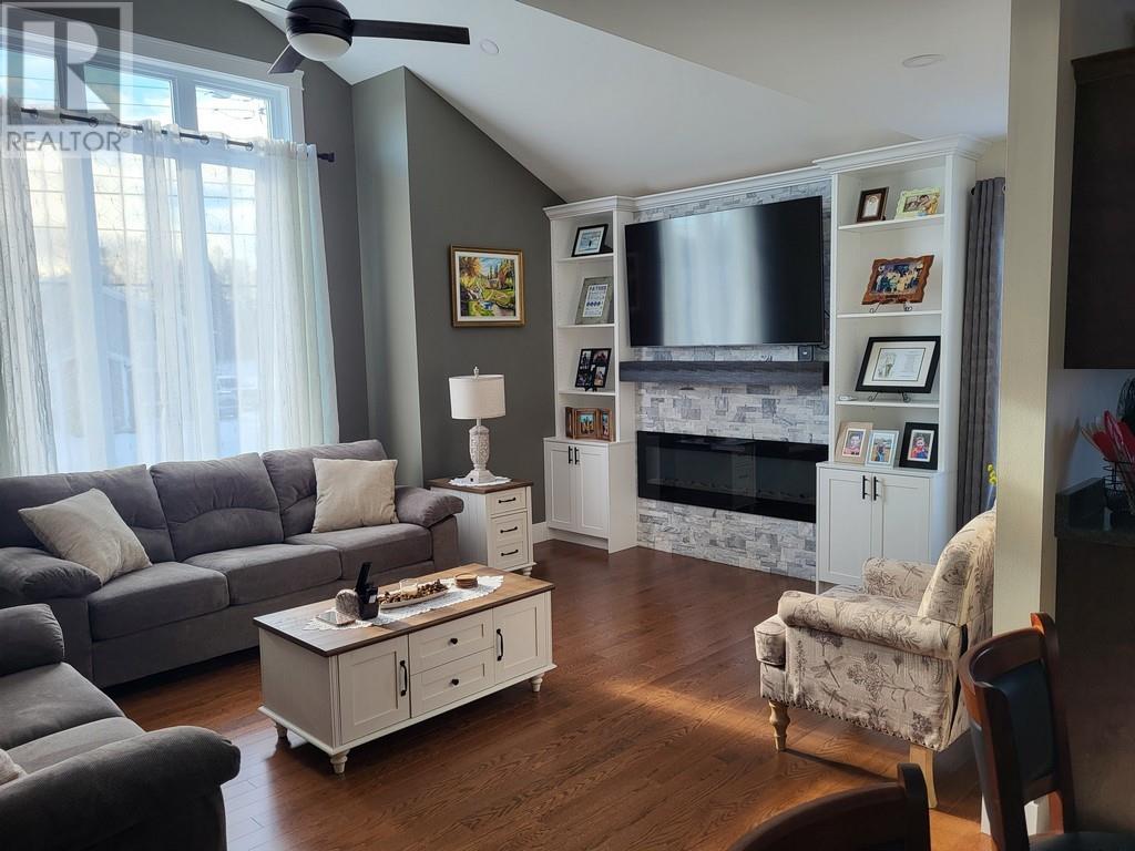 228 Main Street, Grand Falls Windsor, Newfoundland & Labrador  A2B 1J8 - Photo 3 - 1294289