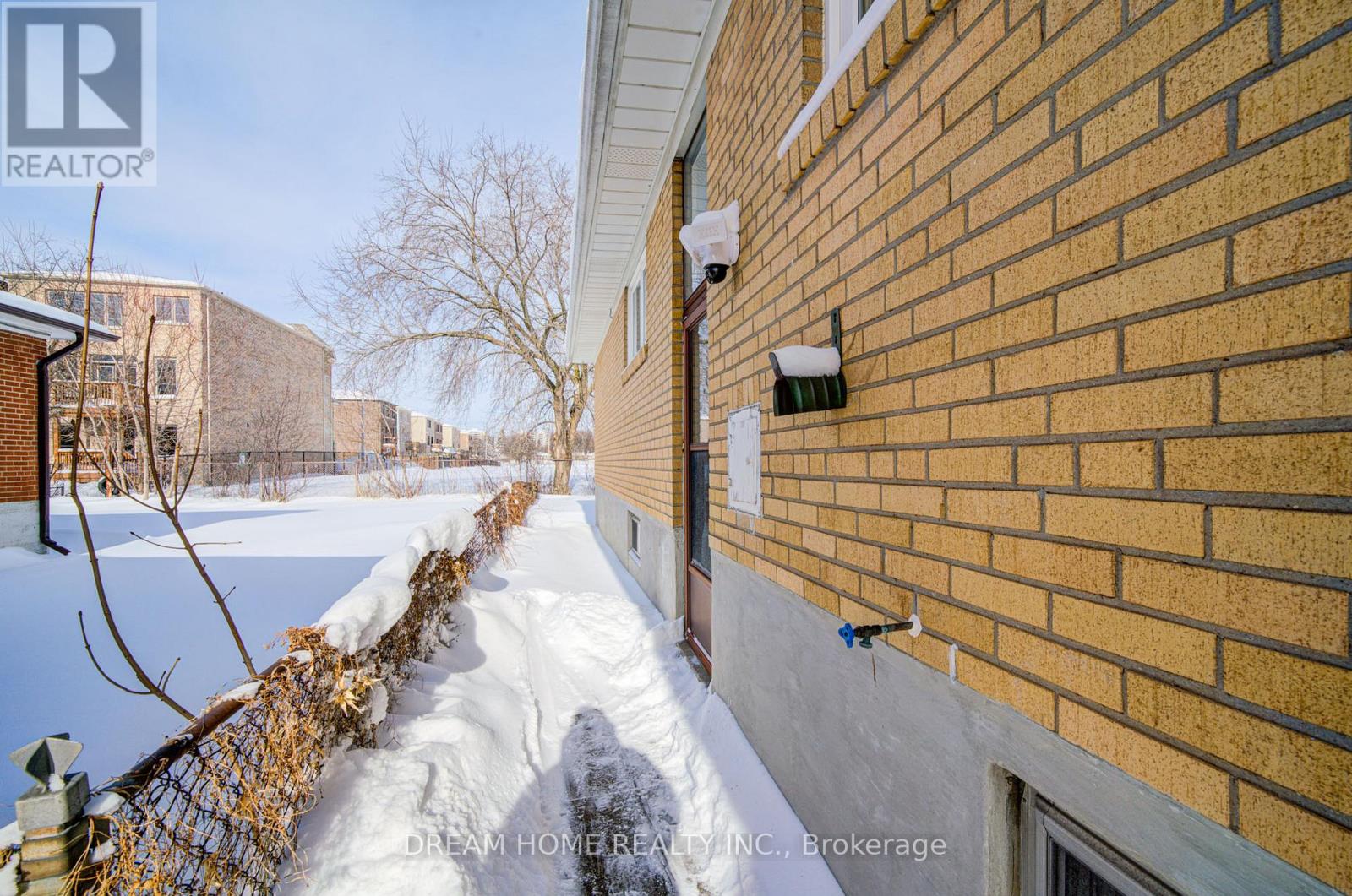 Bsmt Room A - 40 Marathon Crescent, Toronto (Newtonbrook West), Ontario  M2R 2L7 - Photo 12 - C12754288