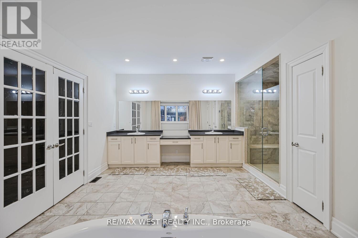 293 Torrey Pines Road, Vaughan, Ontario  L4H 3X3 - Photo 18 - N12721518