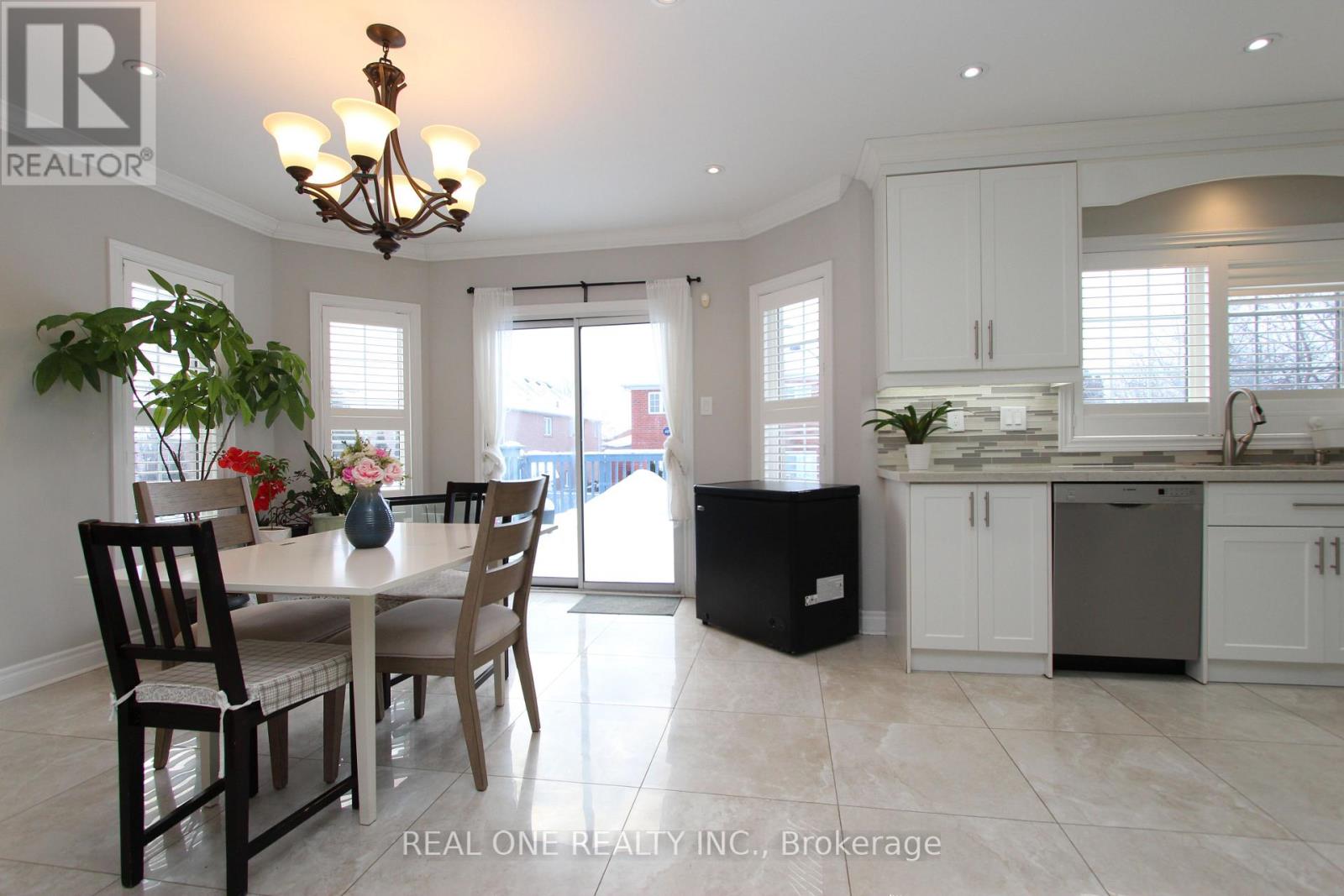 2 Delisle Street, Richmond Hill, Ontario  L4S 2R3 - Photo 16 - N12756256