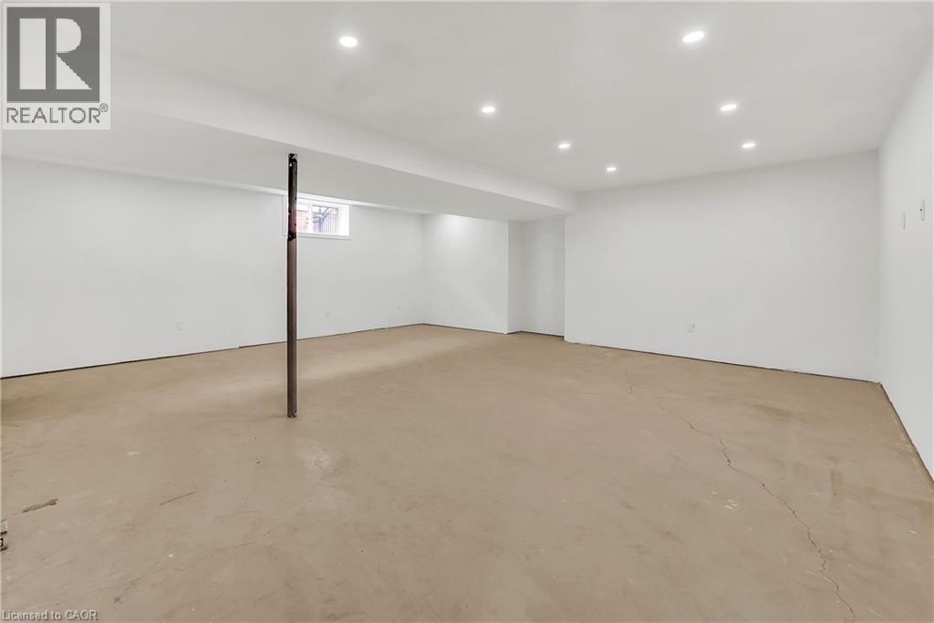 169 Central Avenue, Grimsby, Ontario  L3M 5T4 - Photo 23 - 40793308