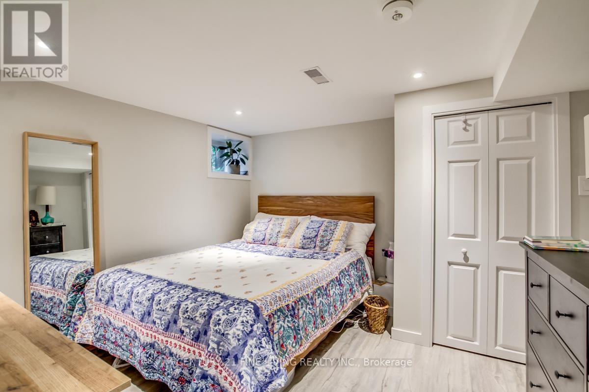 Lower - 52 Kenwood Avenue, Toronto (Humewood-Cedarvale), Ontario  M6C 2R9 - Photo 9 - C12754386