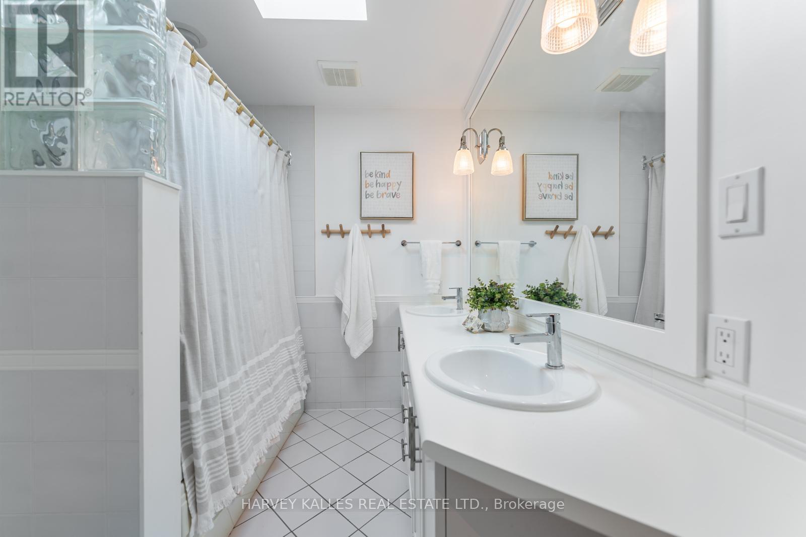 120 Fairlawn Avenue, Toronto, Ontario  M5M 1S8 - Photo 36 - C12754484