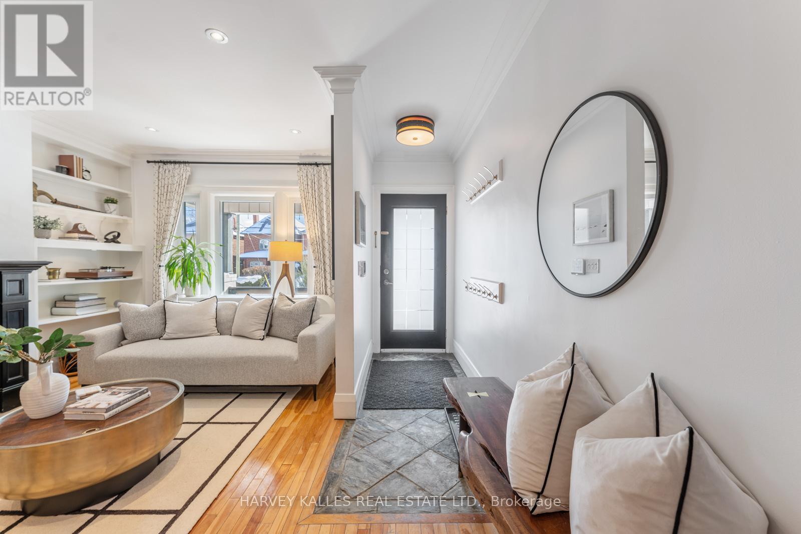 120 Fairlawn Avenue, Toronto, Ontario  M5M 1S8 - Photo 6 - C12754484