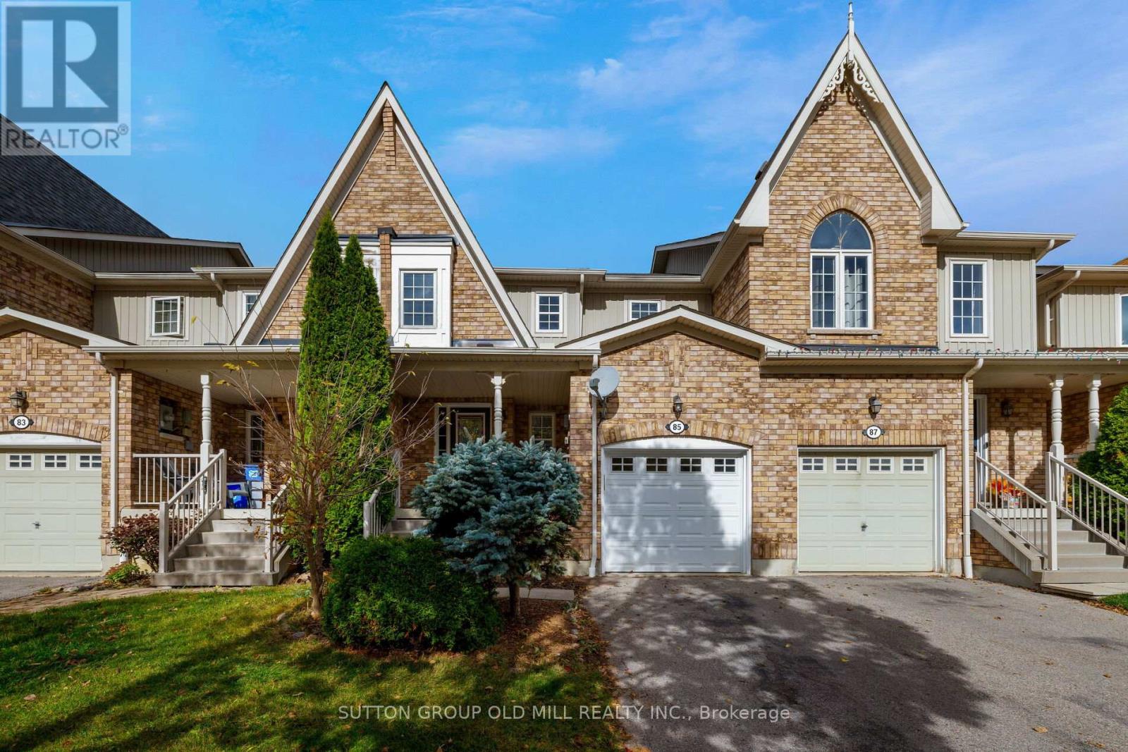 85 BARCHESTER CRESCENT, Whitby, Ontario