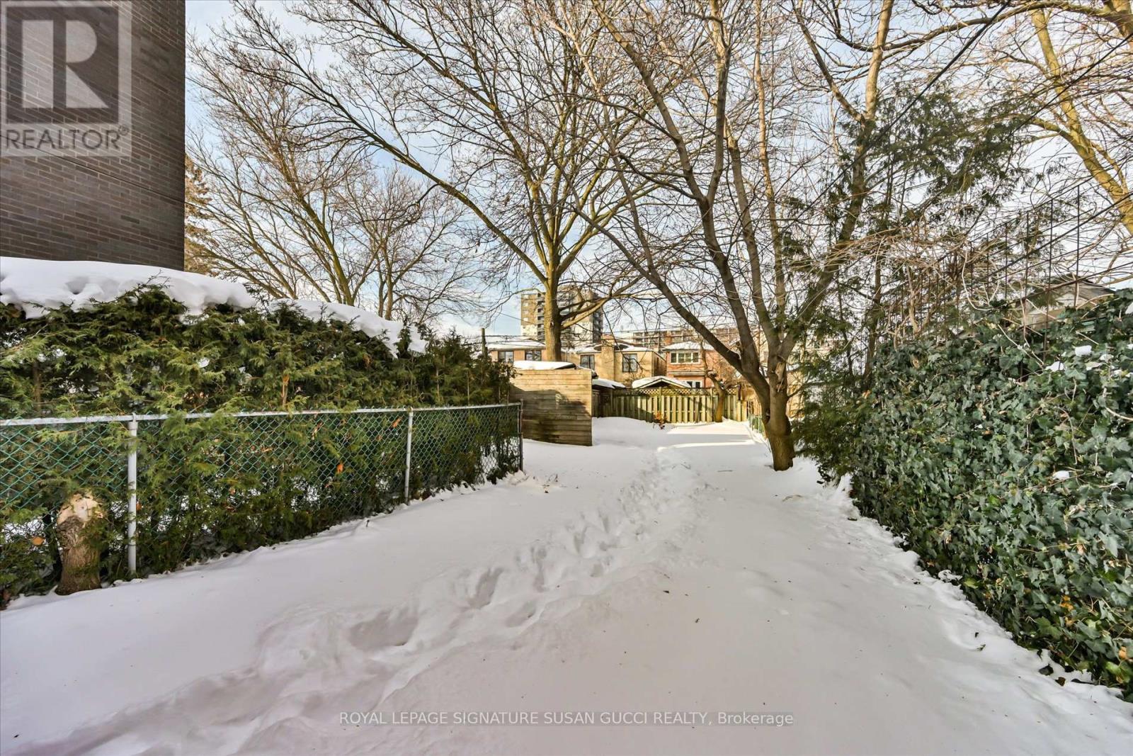 218 Floyd Avenue, Toronto (Danforth Village-East York), Ontario  M4J 2J1 - Photo 21 - E12754474