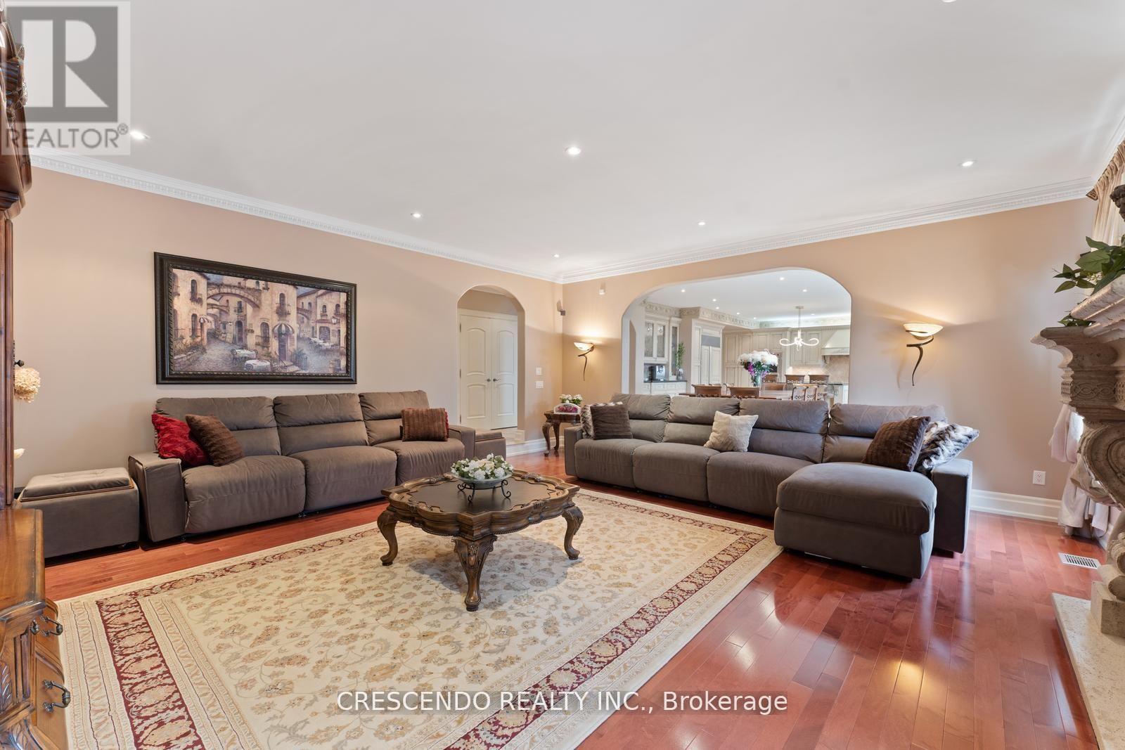 2 Prince Adam Court, King, Ontario  L7B 1M1 - Photo 14 - N12754374