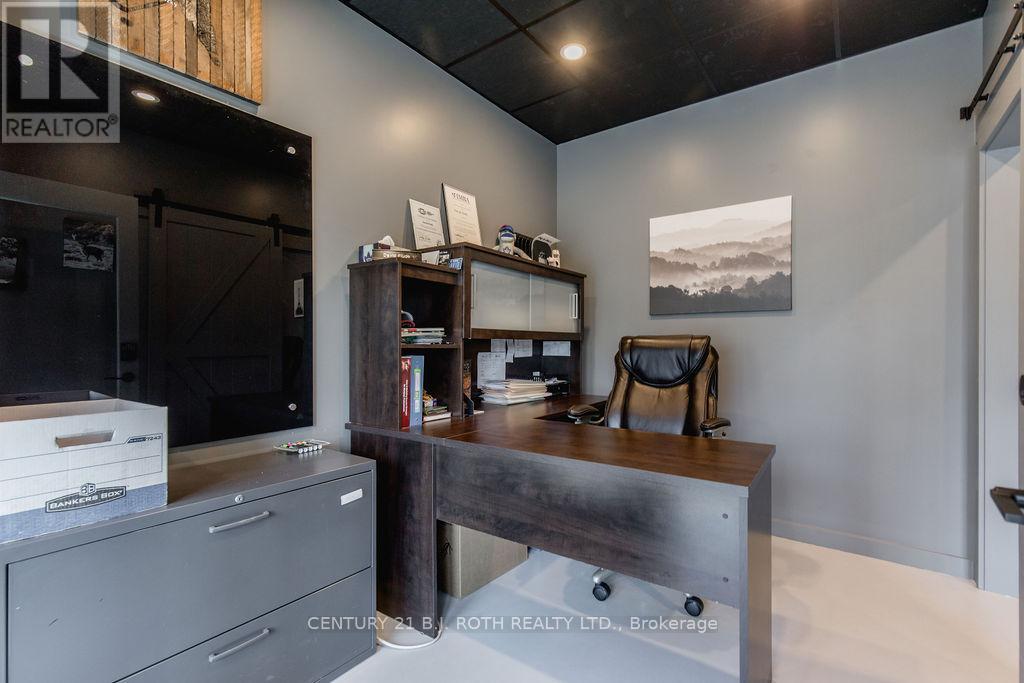 1370 Killarney Beach Road, Innisfil (Lefroy), Ontario  L0L 1W0 - Photo 11 - N12754454