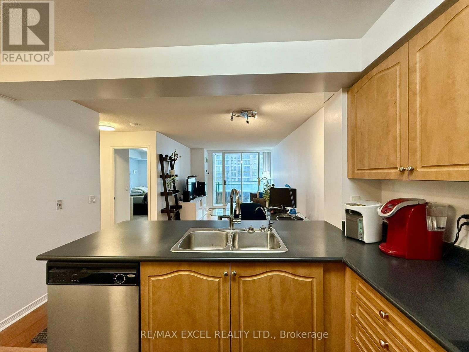 712 - 350 Red Maple Road, Richmond Hill (Langstaff), Ontario  L4C 0T5 - Photo 14 - N12754400