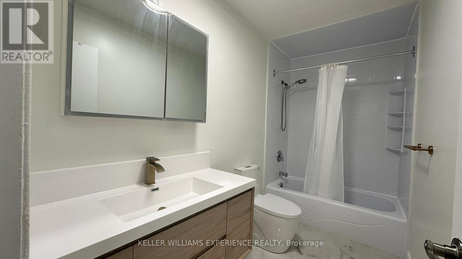 182 Hilda Avenue, Toronto (Newtonbrook West), Ontario  M2M 1W1 - Photo 11 - C12749784