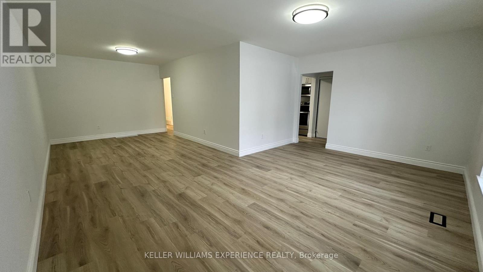 182 Hilda Avenue, Toronto (Newtonbrook West), Ontario  M2M 1W1 - Photo 6 - C12749784