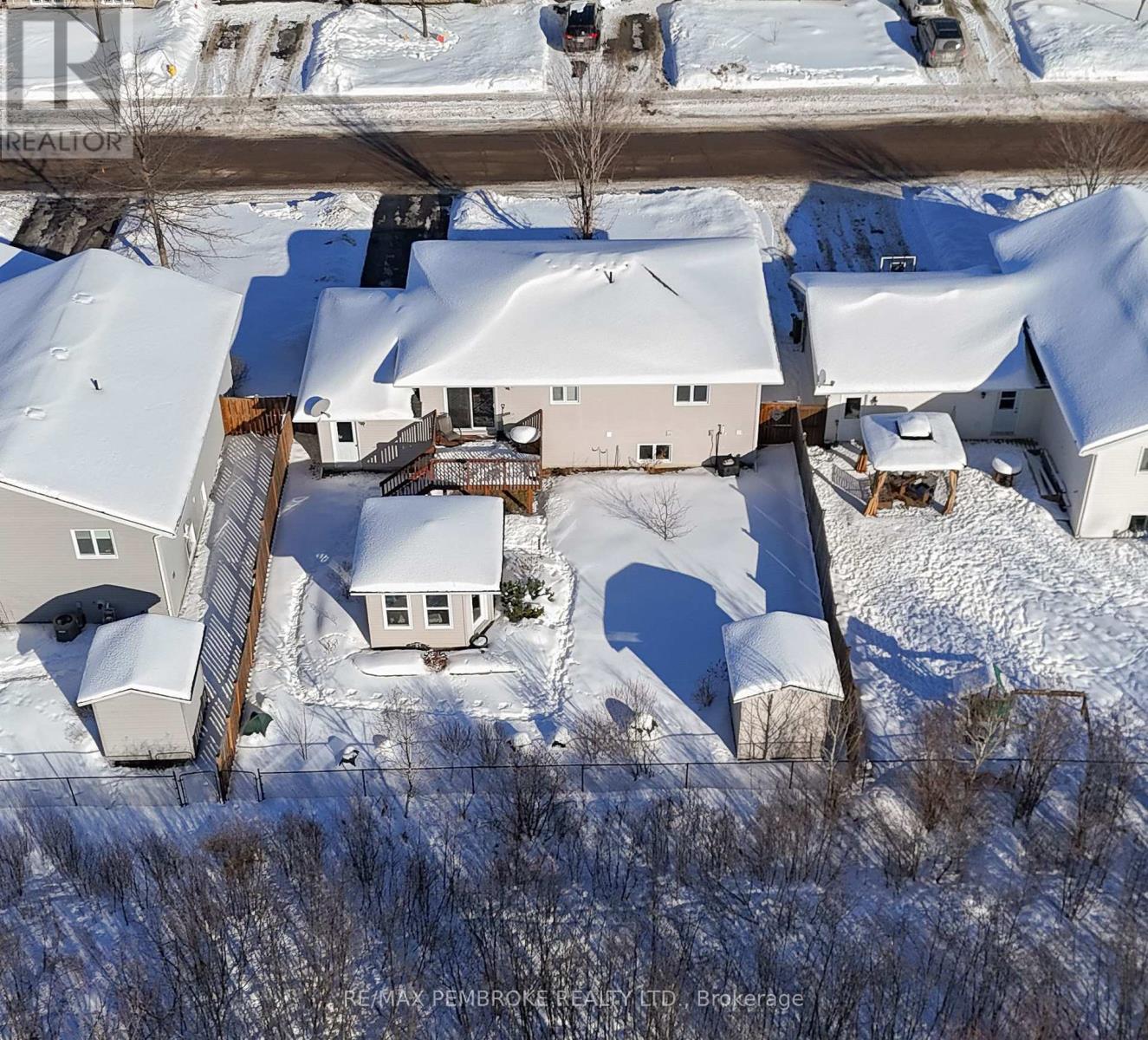 41 Oak Avenue, Petawawa, Ontario  K8H 0B5 - Photo 41 - X12754144