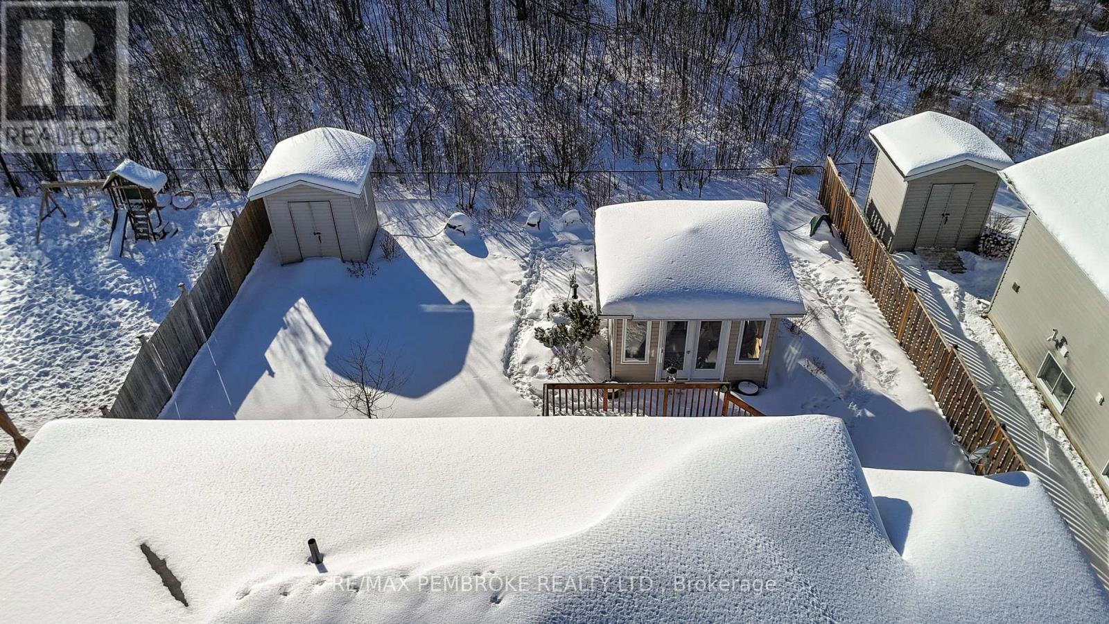 41 Oak Avenue, Petawawa, Ontario  K8H 0B5 - Photo 45 - X12754144