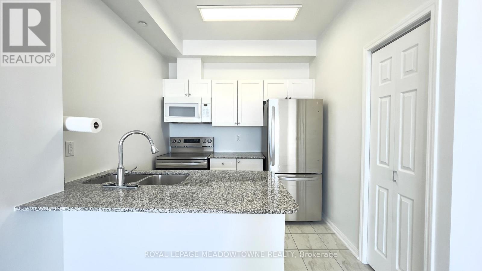 416 - 84 Aspen Springs Drive, Clarington, Ontario  L1C 0V3 - Photo 12 - E12754554