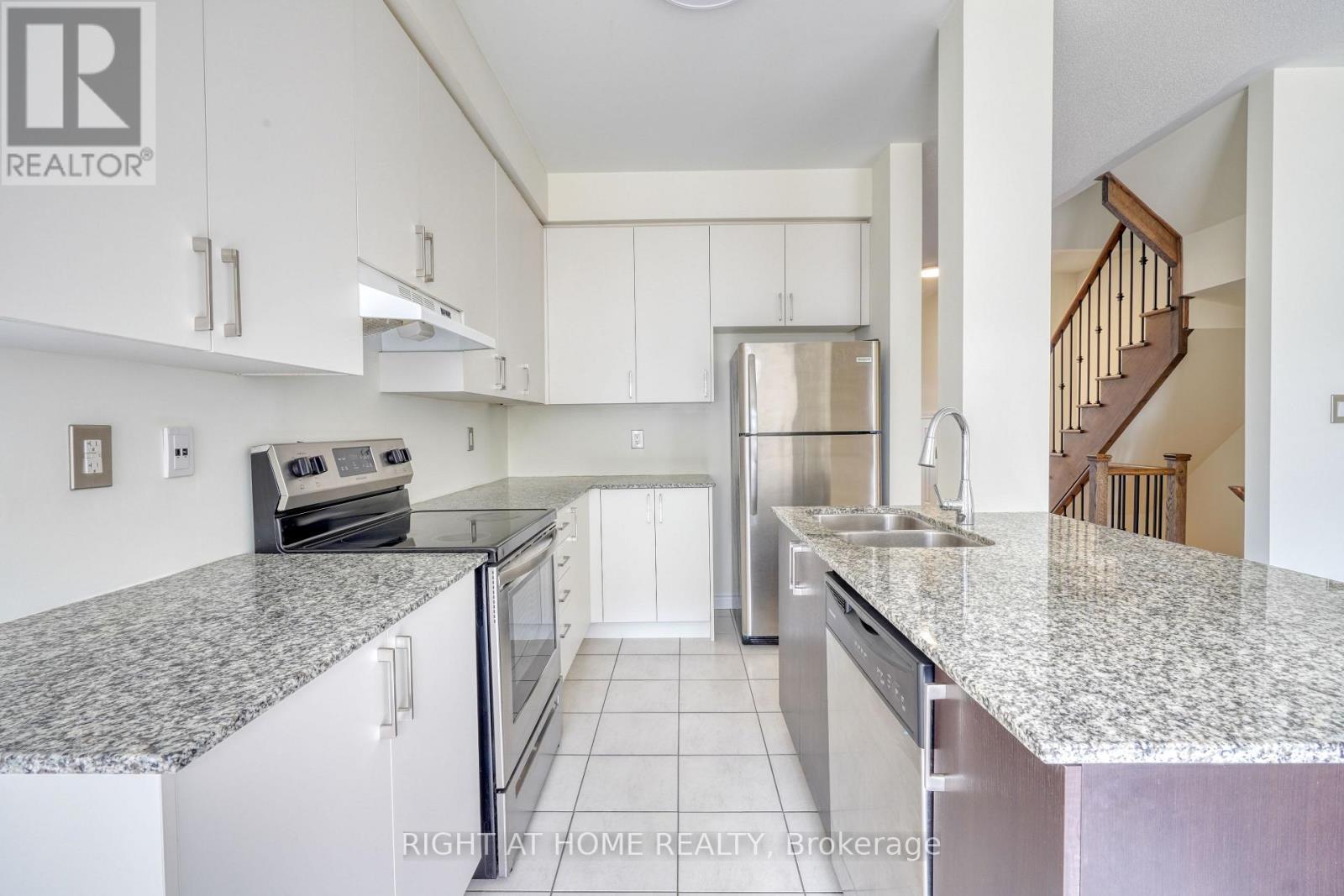 53 Sandwell Street, Vaughan (Vellore Village), Ontario  L4H 4R2 - Photo 11 - N12753132