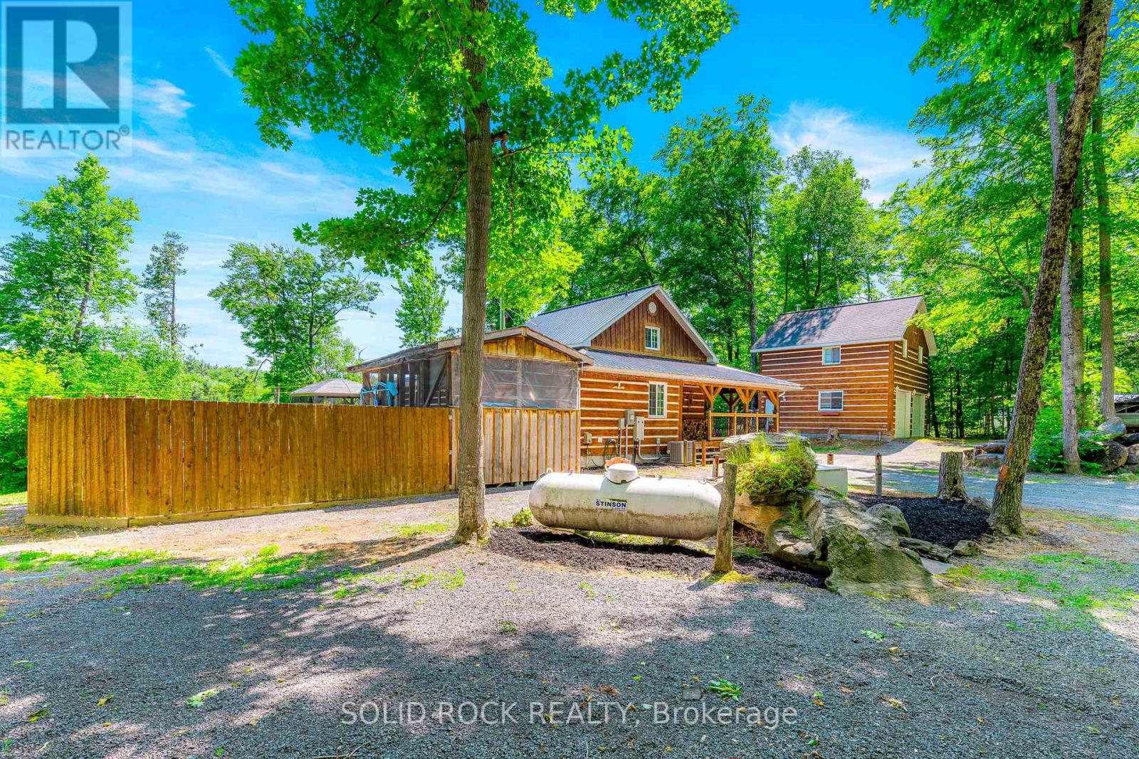 261 Lacourse Lane, Lanark Highlands, Ontario  K0A 3L0 - Photo 6 - X12750474