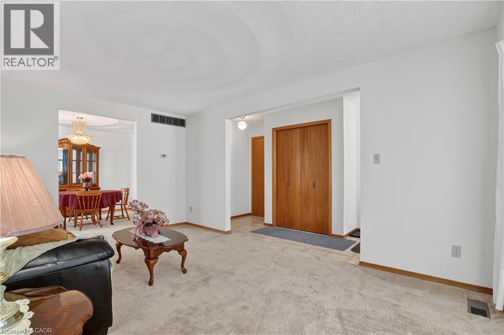 49 Century Hill Drive, Kitchener, Ontario  N2E 2E3 - Photo 8 - 40802849