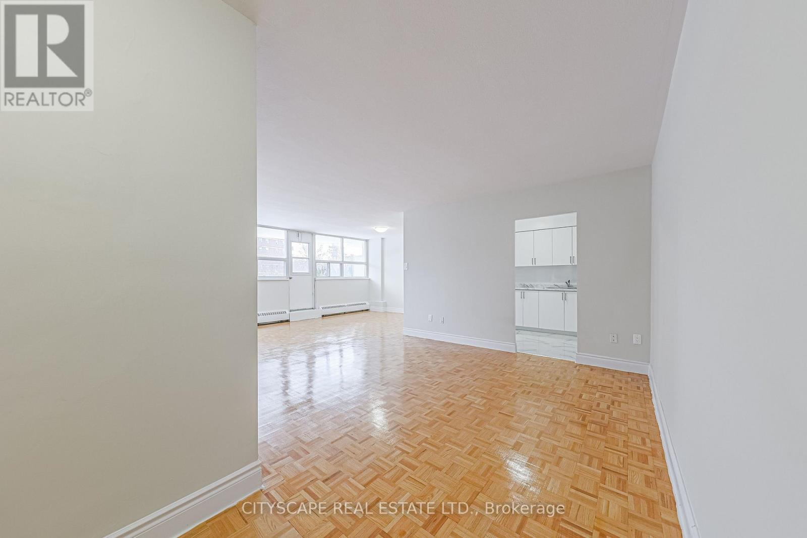 707 - 105 Rowena Drive, Toronto, Ontario  M3A 1R3 - Photo 3 - C12752620