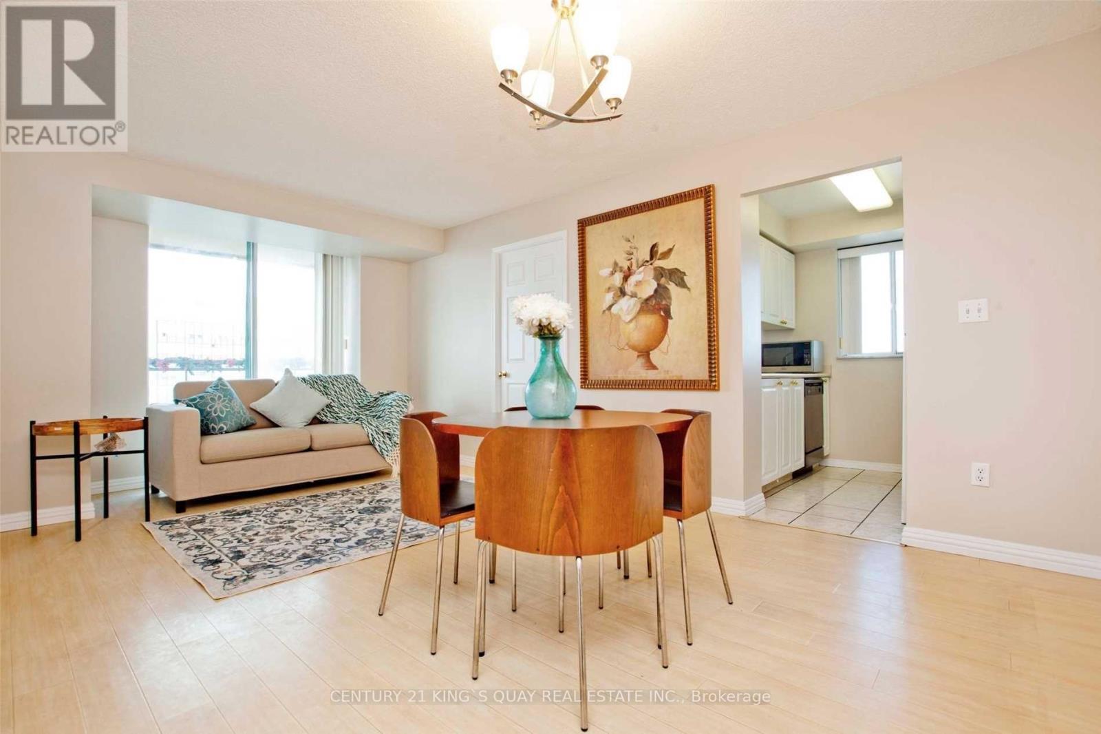 2303 - 1 Pemerton Avenue, Toronto, Ontario  M2M 4L9 - Photo 8 - C12751052