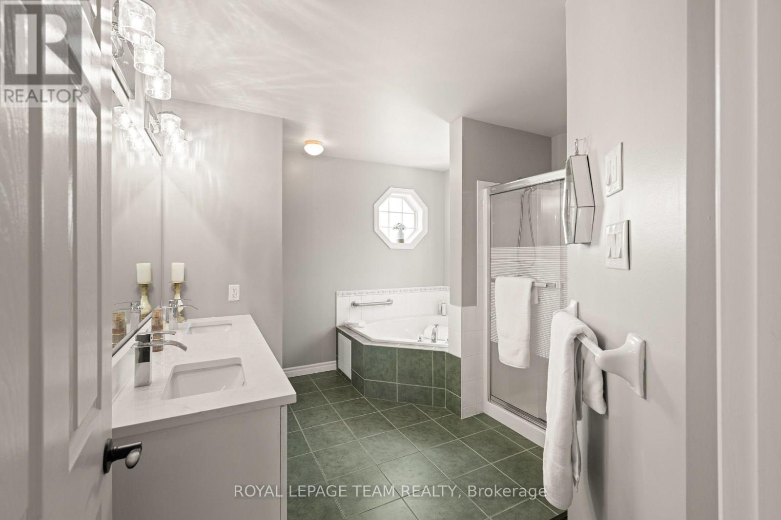 41 Blackshire Circle, Ottawa, Ontario  K2J 5M2 - Photo 23 - X12315750