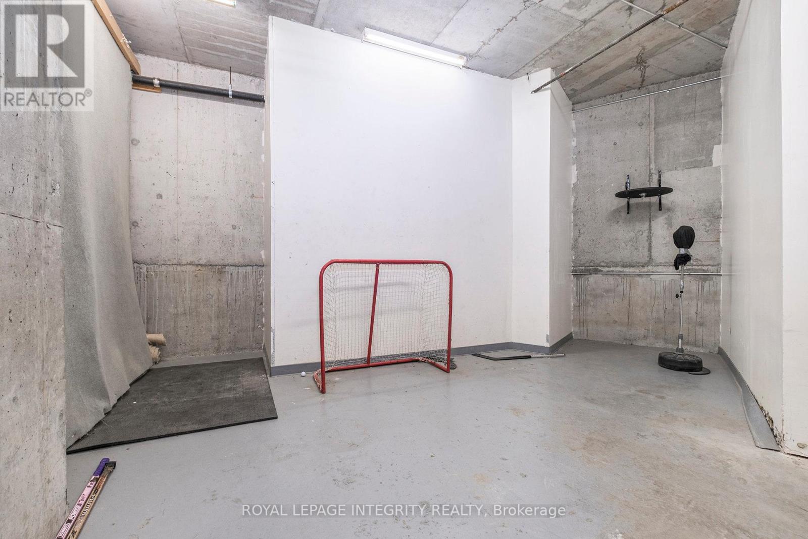 210 - 1025 Grenon Avenue, Ottawa, Ontario  K2B 8S5 - Photo 28 - X12548566