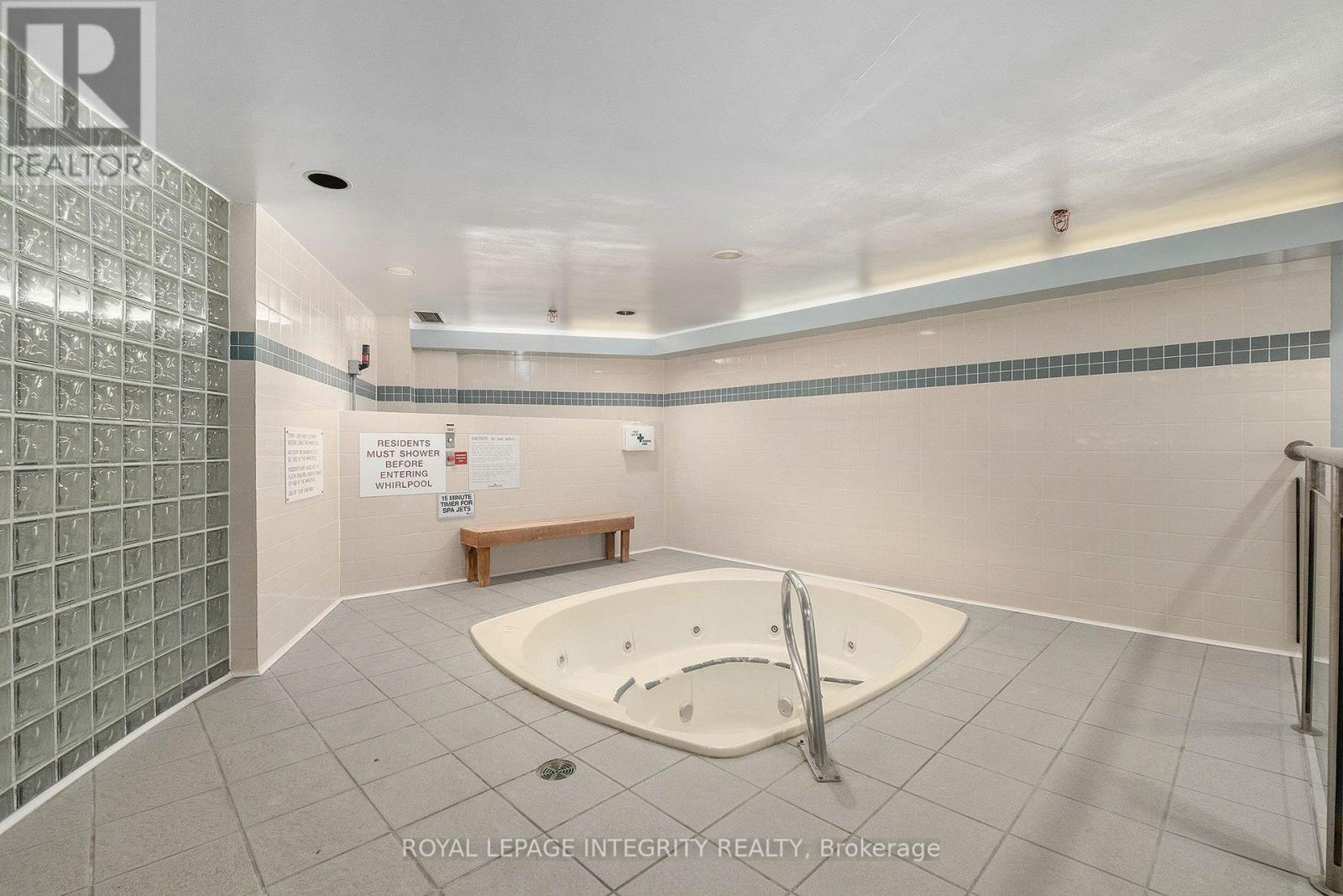 210 - 1025 Grenon Avenue, Ottawa, Ontario  K2B 8S5 - Photo 35 - X12548566