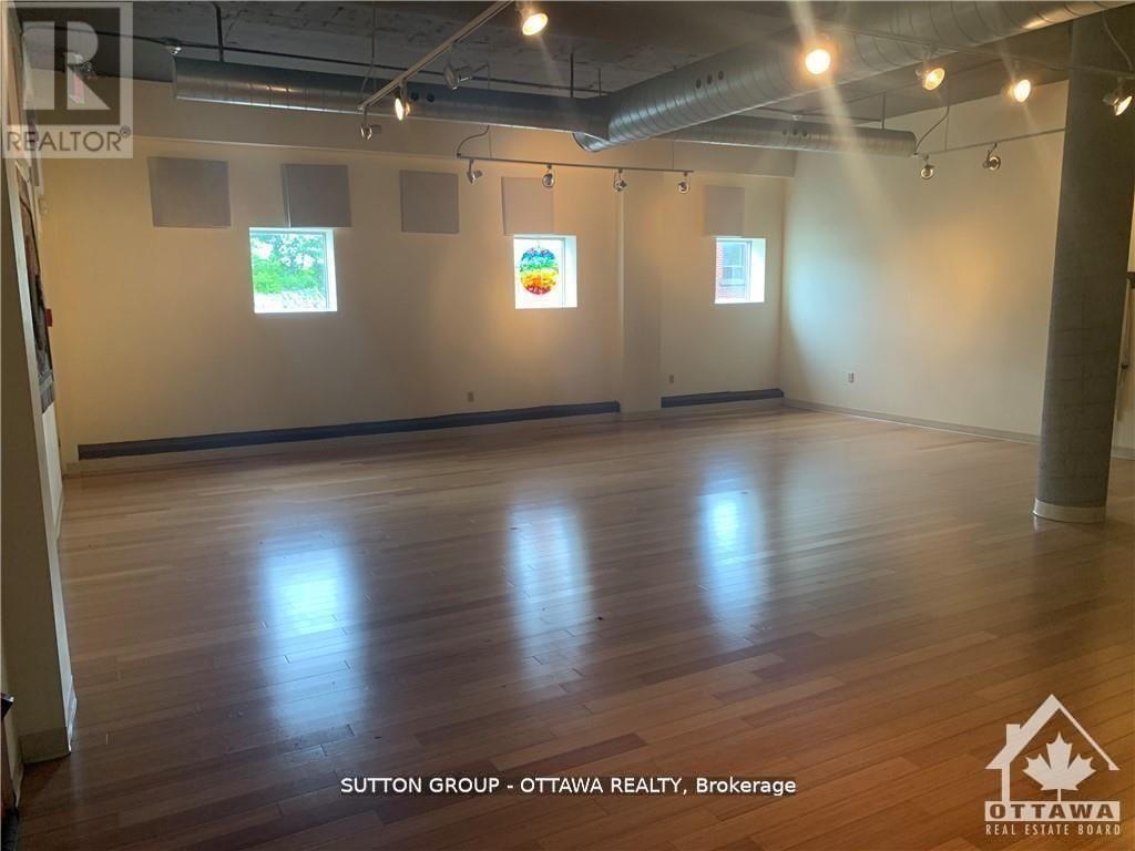 52 Armstrong Street W, Ottawa, Ontario  K1Y 2V6 - Photo 12 - X12754318