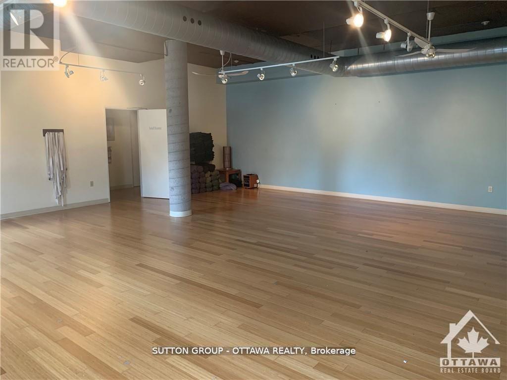 52 Armstrong Street W, Ottawa, Ontario  K1Y 2V6 - Photo 13 - X12754318