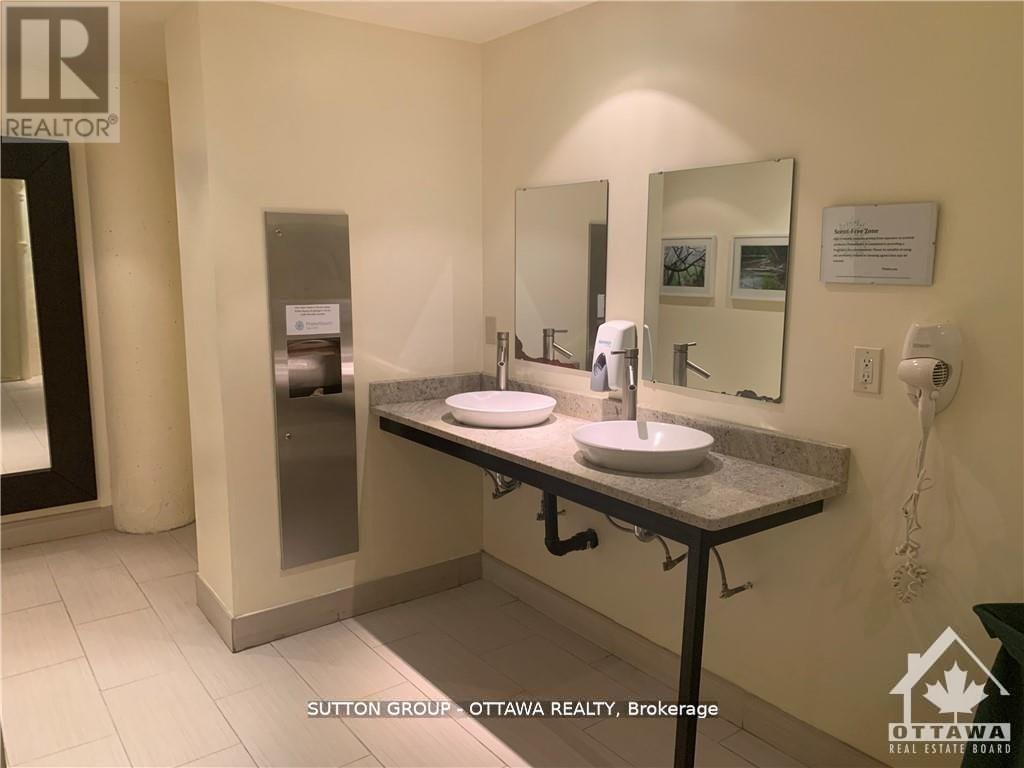 52 Armstrong Street W, Ottawa, Ontario  K1Y 2V6 - Photo 8 - X12754318