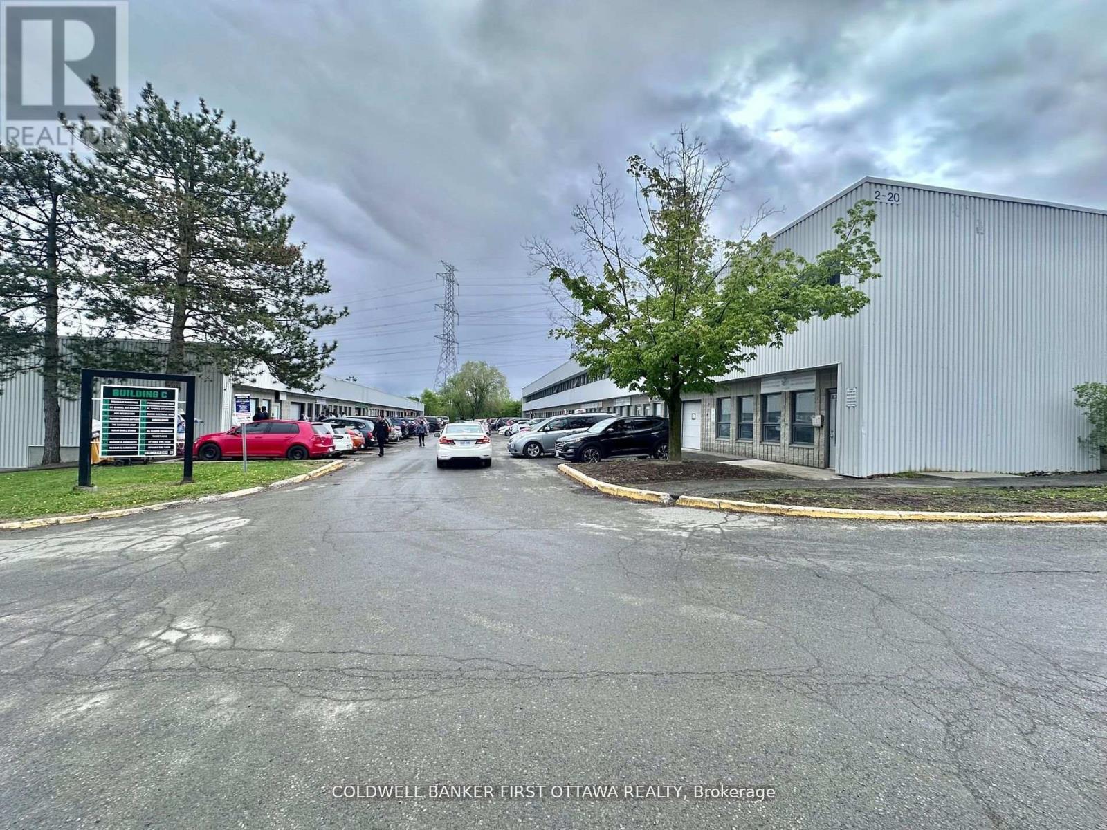 B2 - 2285 St Laurent Boulevard, Ottawa, Ontario  K1G 4Z4 - Photo 2 - X12754424
