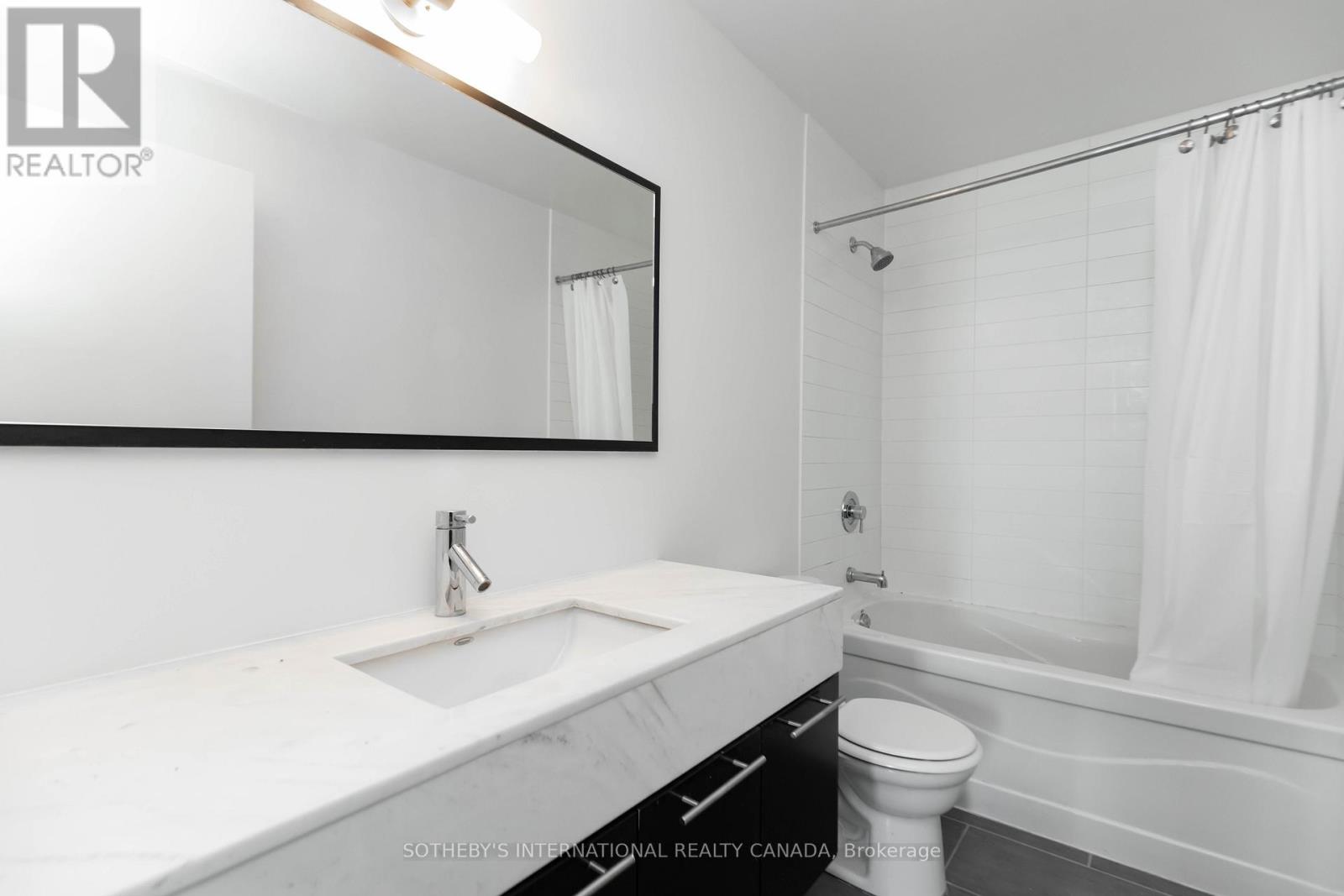 1117 - 21 Nelson Street, Toronto (Waterfront Communities), Ontario  M5V 1T8 - Photo 14 - C12754792