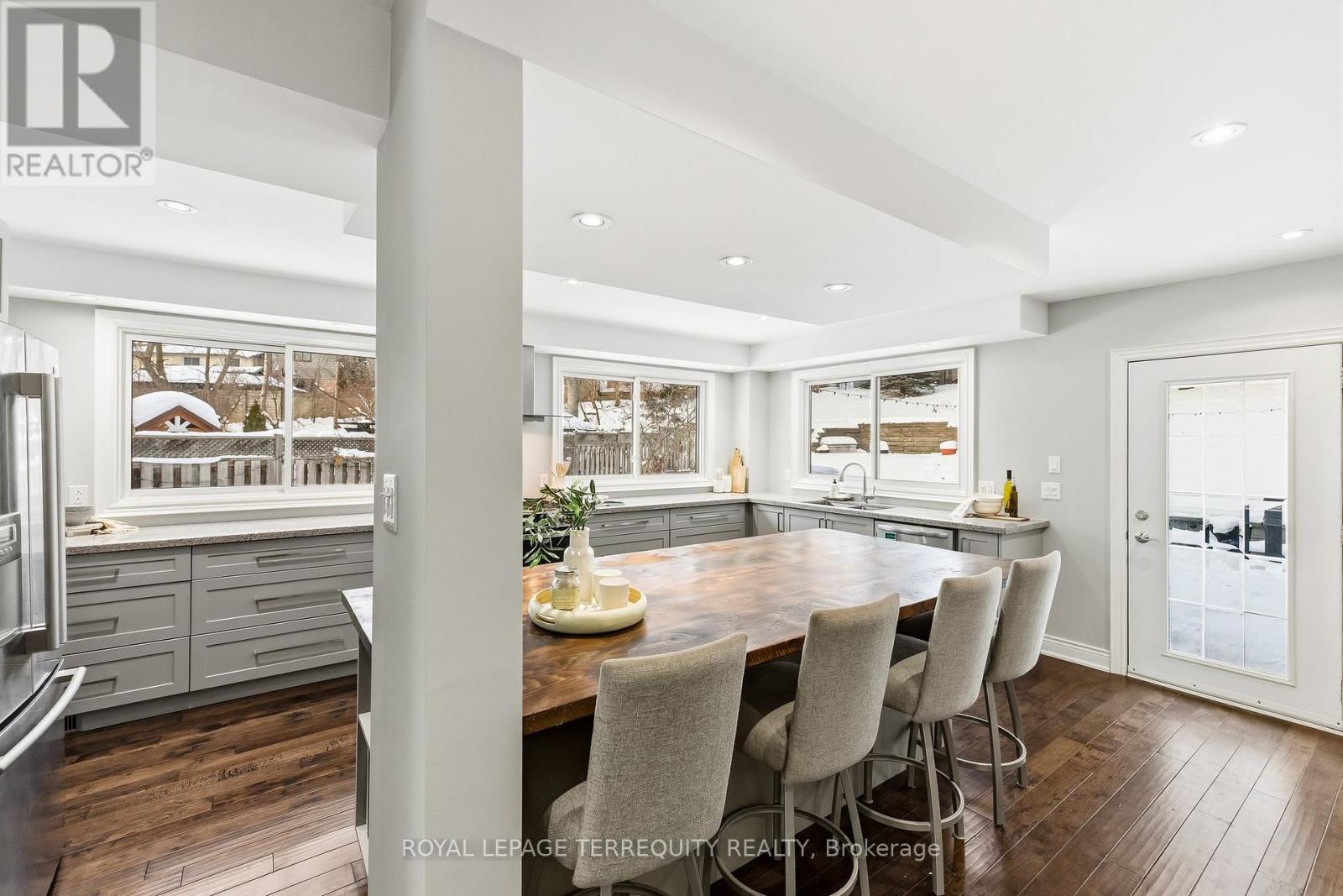 818 Kates Lane, Pickering, Ontario  L1V 2Z2 - Photo 11 - E12754818