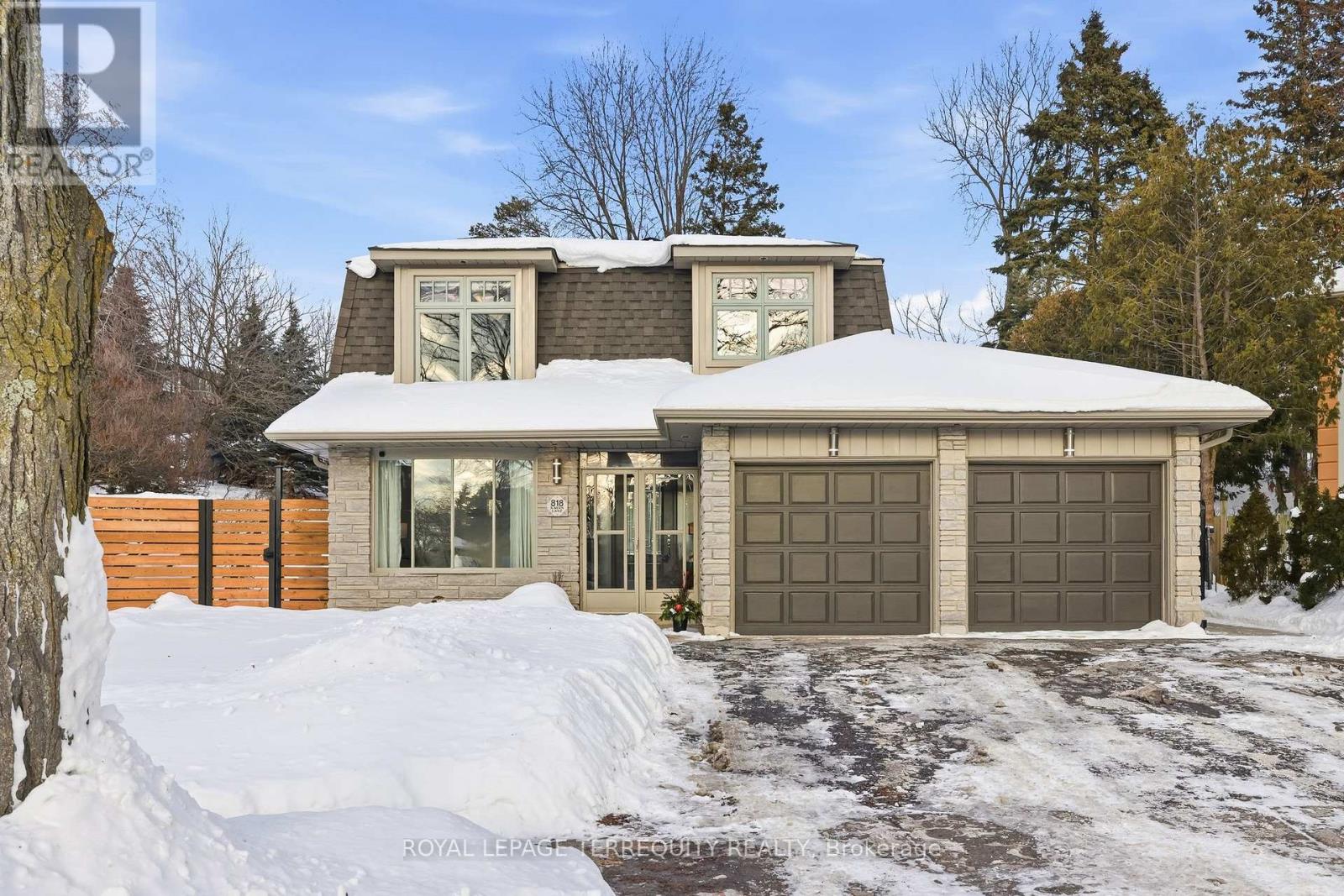 818 Kates Lane, Pickering, Ontario  L1V 2Z2 - Photo 2 - E12754818