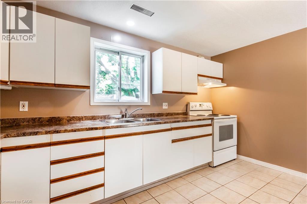 104 Oakwood Avenue, Cambridge, Ontario  N3H 4J2 - Photo 34 - 40743762