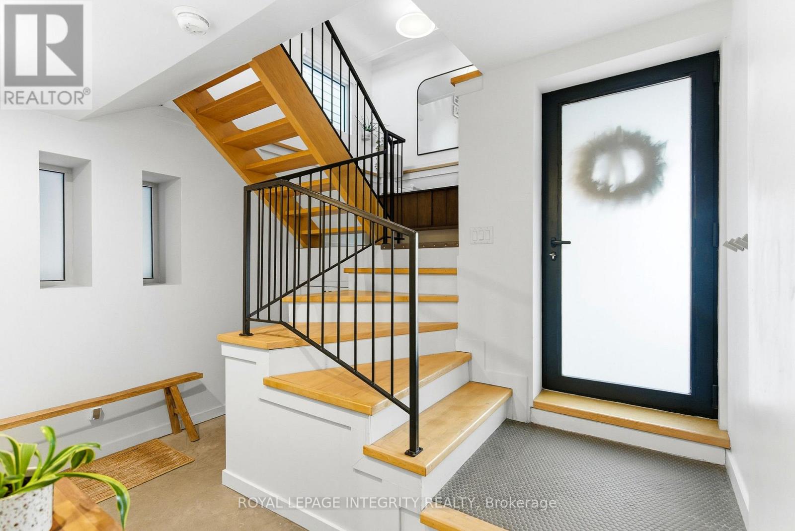 D - 41 Stirling Avenue, Ottawa, Ontario  K1Y 1P7 - Photo 3 - X12754716