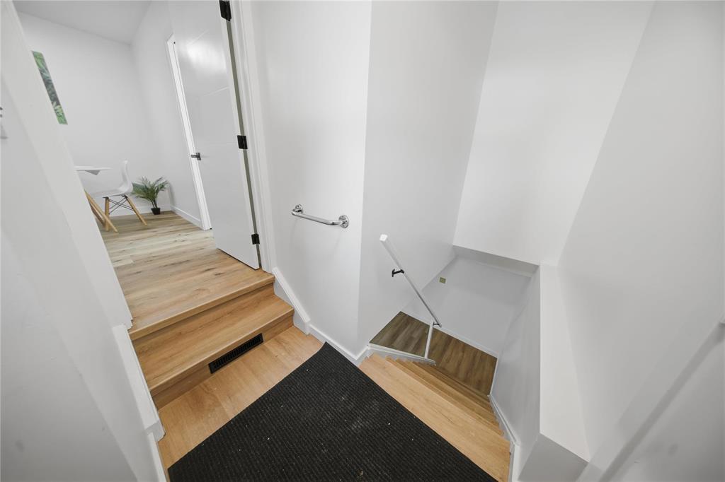 1054 Sinclair Street, Winnipeg, Manitoba  R2V 2Y5 - Photo 23 - 202601874