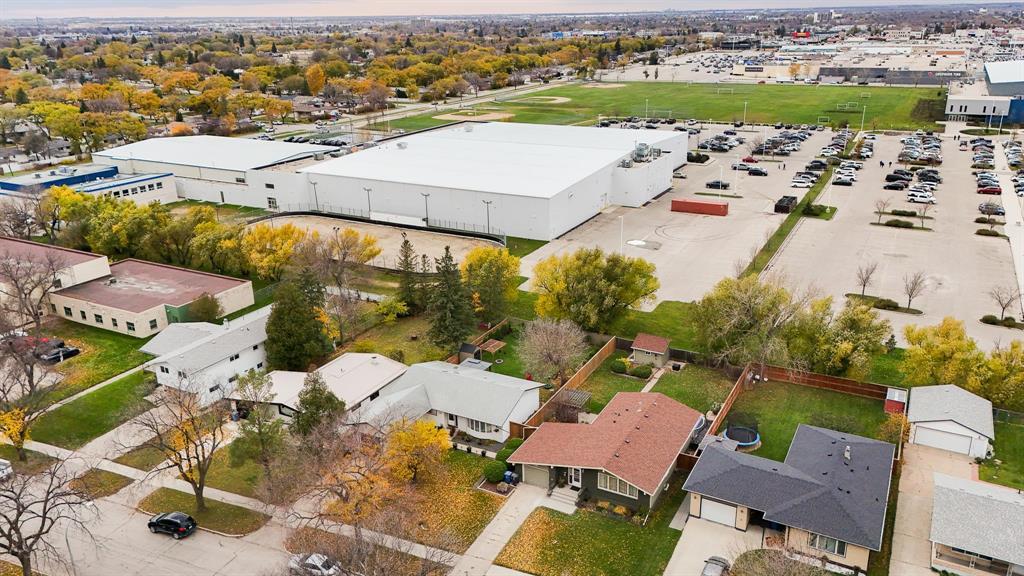 1054 Sinclair Street, Winnipeg, Manitoba  R2V 2Y5 - Photo 37 - 202601874