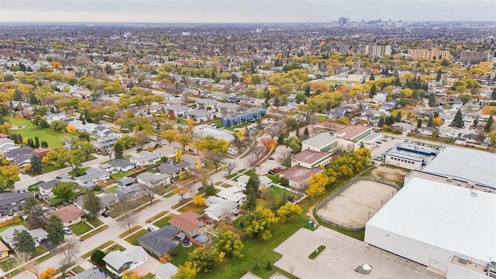 1054 Sinclair Street, Winnipeg, Manitoba  R2V 2Y5 - Photo 40 - 202601874