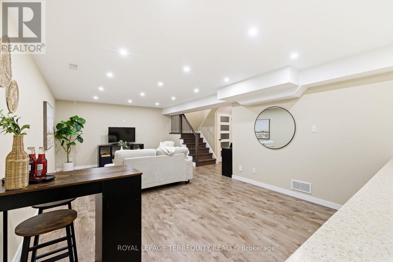 818 Kates Lane, Pickering, Ontario  L1V 2Z2 - Photo 38 - E12754818