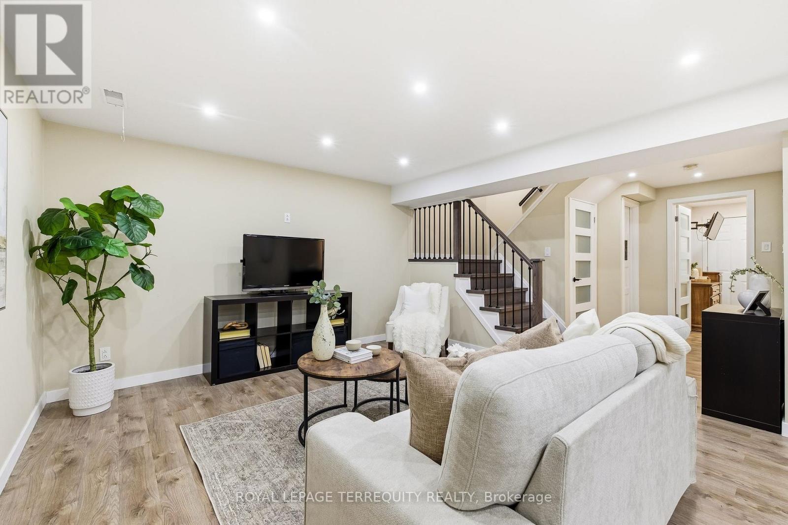 818 Kates Lane, Pickering, Ontario  L1V 2Z2 - Photo 35 - E12754818